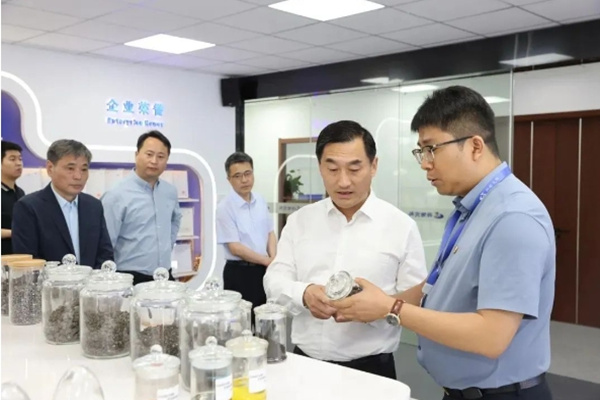 興佑要聞丨南京市委常委、江寧區(qū)委書(shū)記一行蒞臨我司調(diào)研走訪(fǎng)